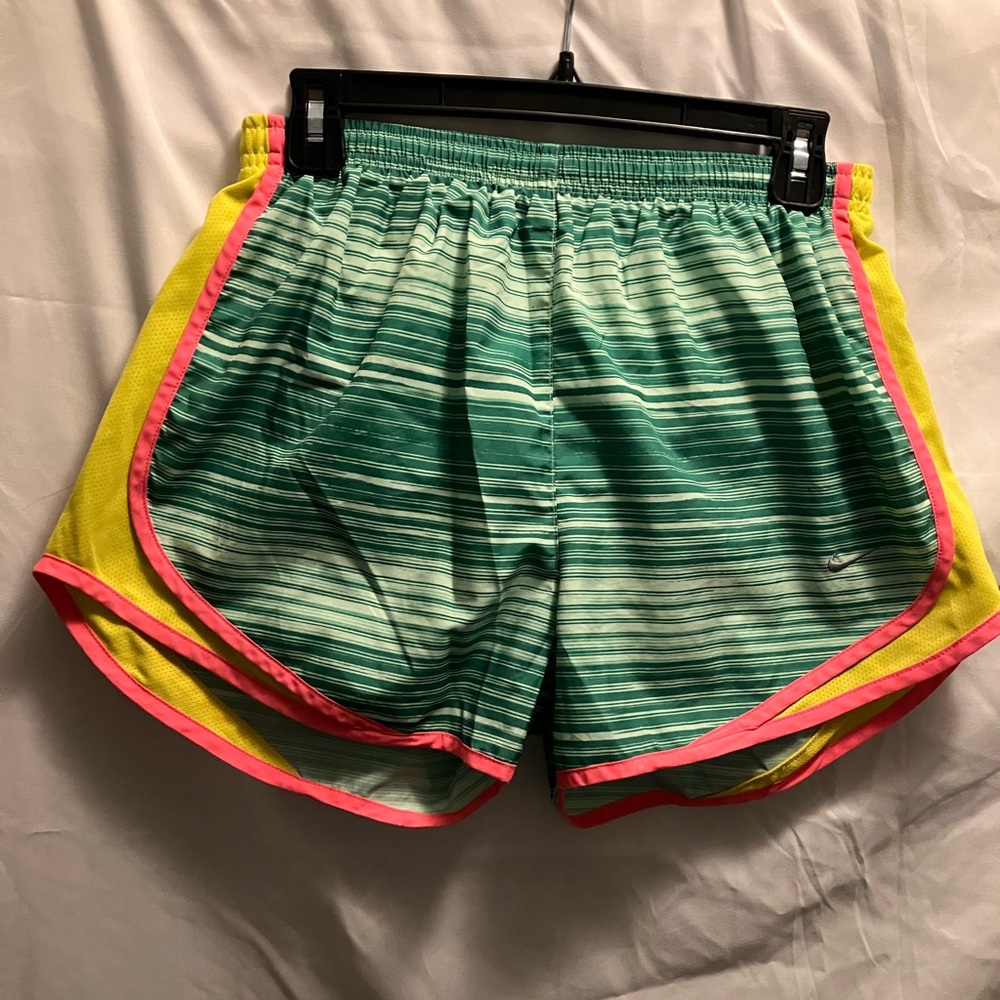 Nike Women’s Tempo Striped Running Shorts